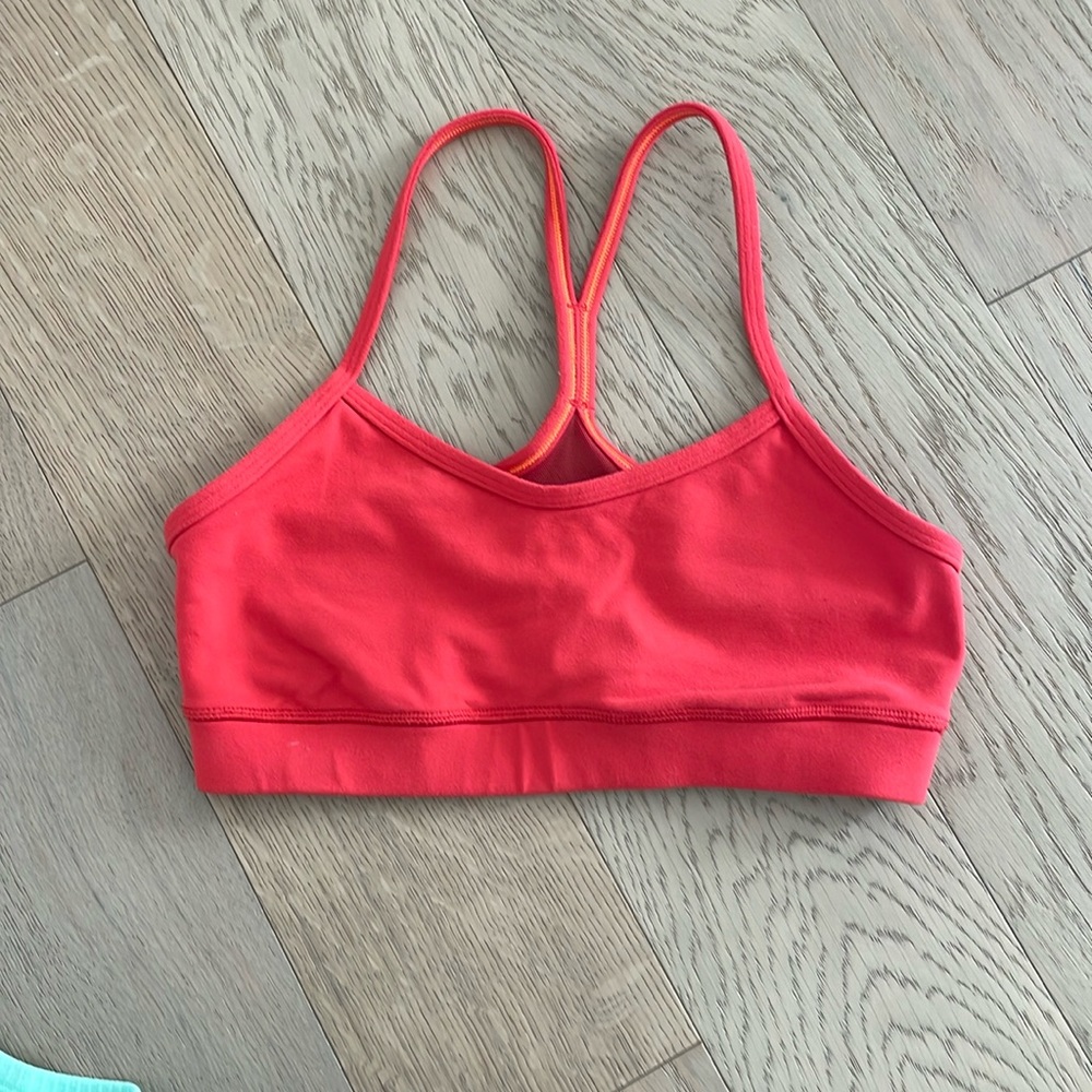 Gently used flow Y bra